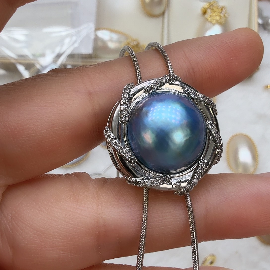 未镶嵌颈饰拼合珍珠（马贝珠）