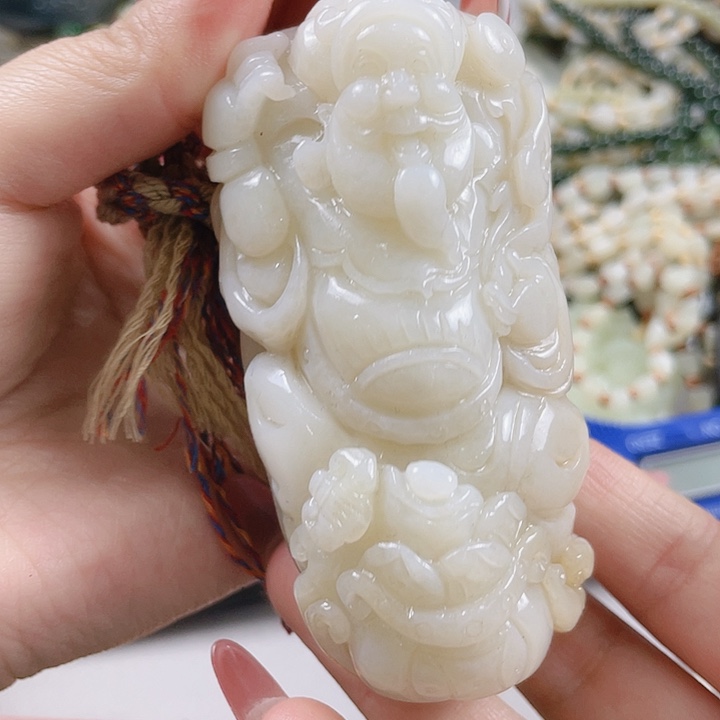 颈饰未镶嵌和田玉