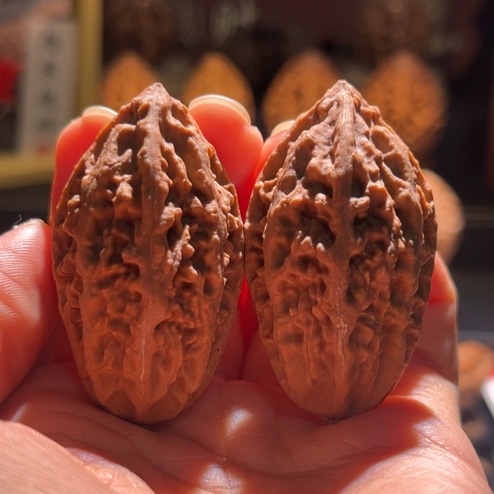 文玩核桃吊坠黄瓜条16