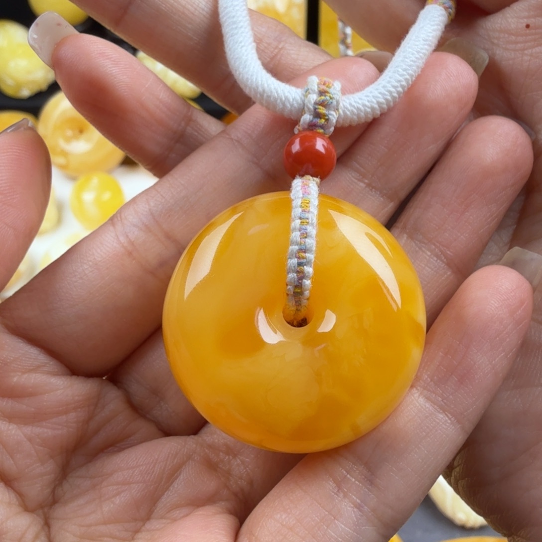 乖***琥珀未镶嵌颈饰纯天然琥珀蜜蜡无优化