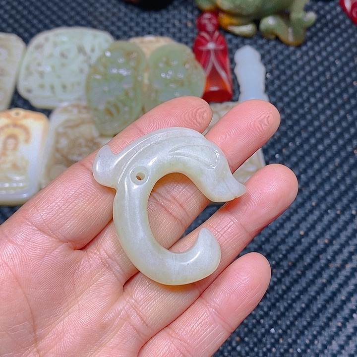 未镶嵌手链和田玉（糖玉）