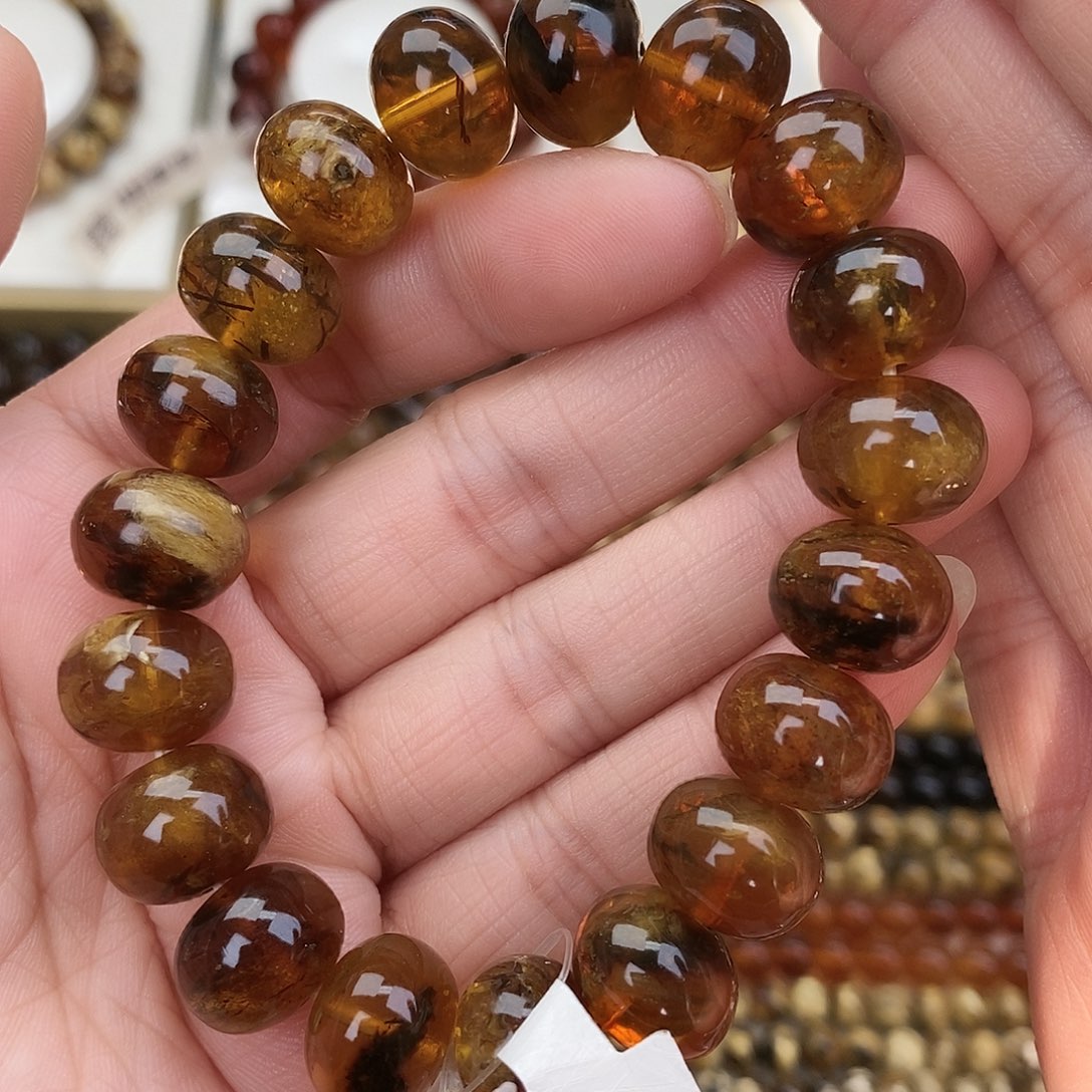 老***虎琥珀未镶嵌裸石琥珀13