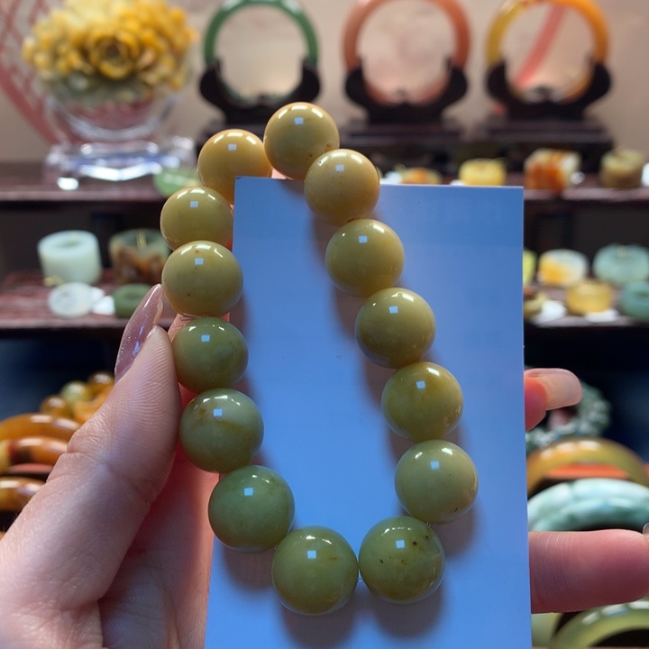 蛇纹石玉手串未镶嵌