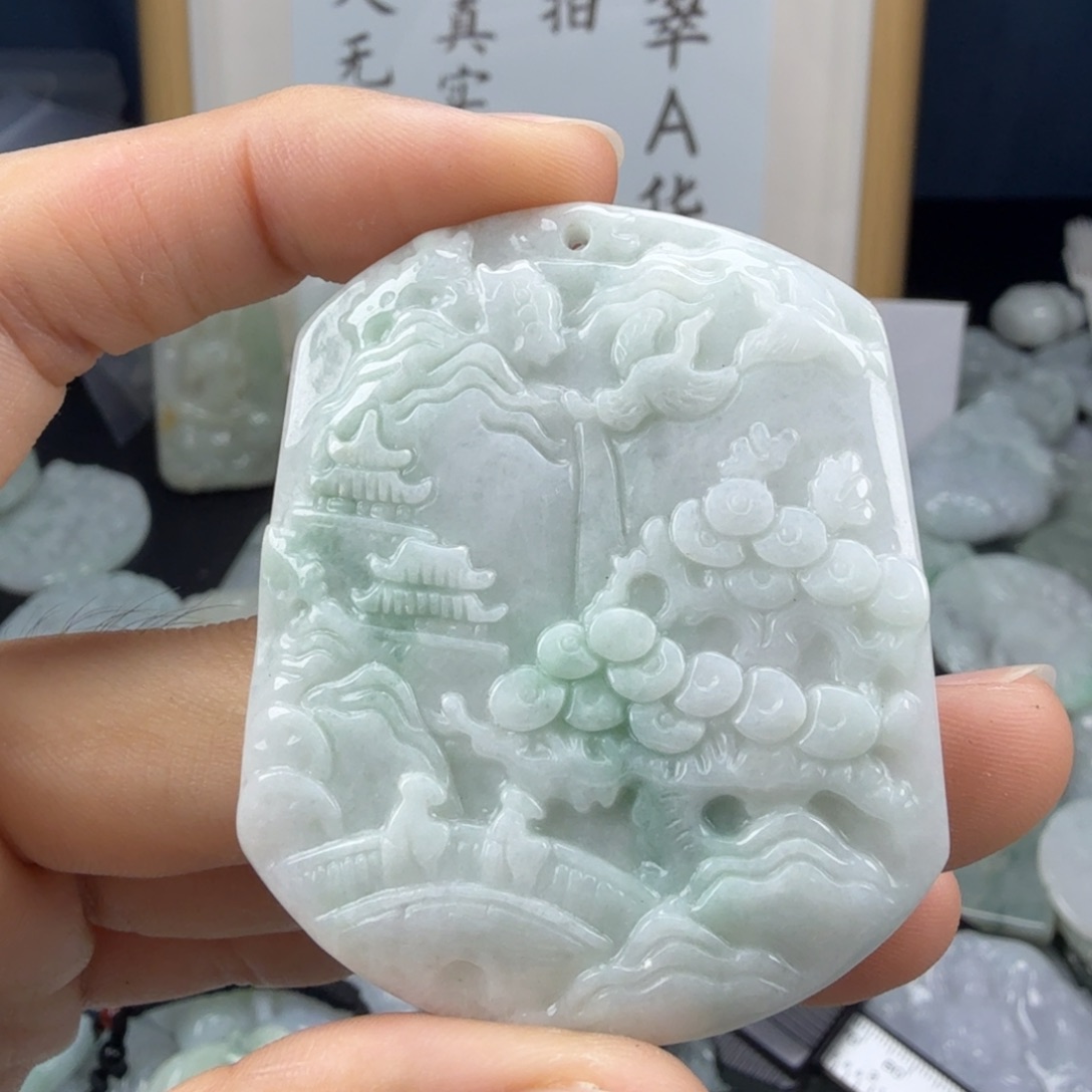 翡翠未镶嵌颈饰翡翠
