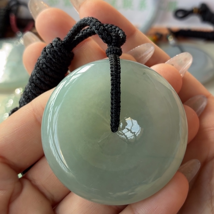 翡翠未镶嵌颈饰天然翡翠a货