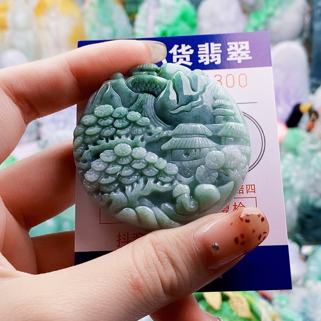 吊坠(不含链)未镶嵌翡翠