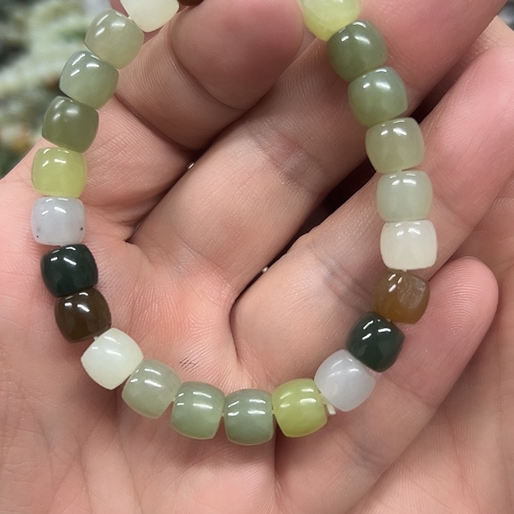 和田玉未镶嵌手串