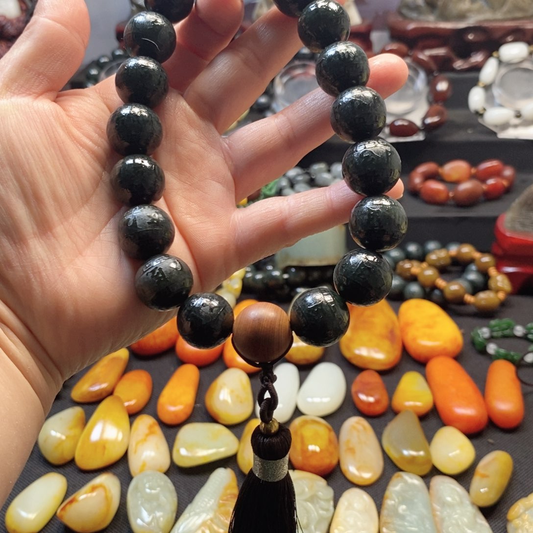 和田玉手串未镶嵌