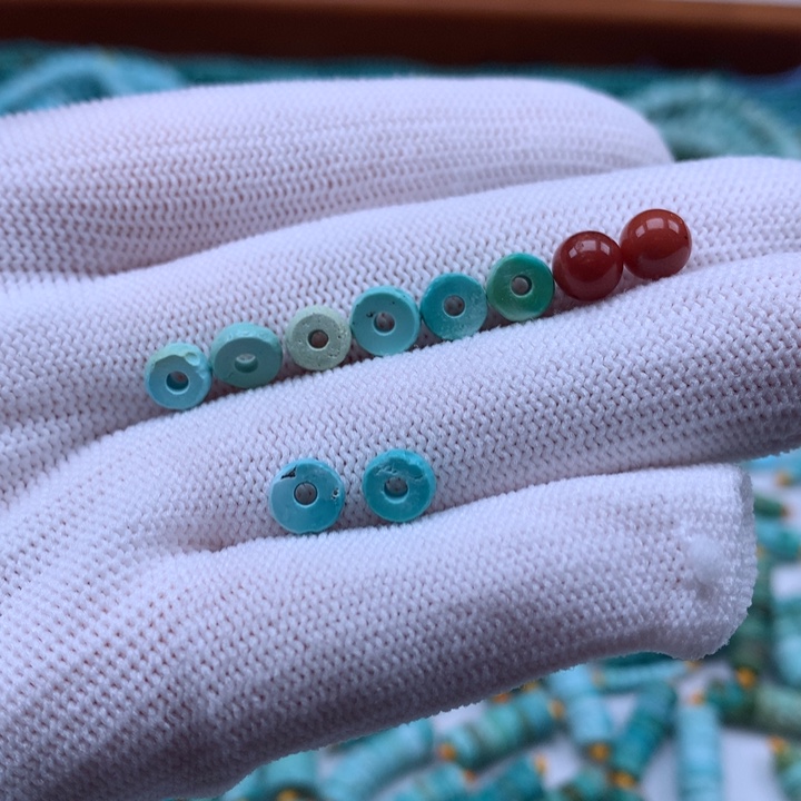 蓁***蓁南红玛瑙未镶嵌珠宝奇石