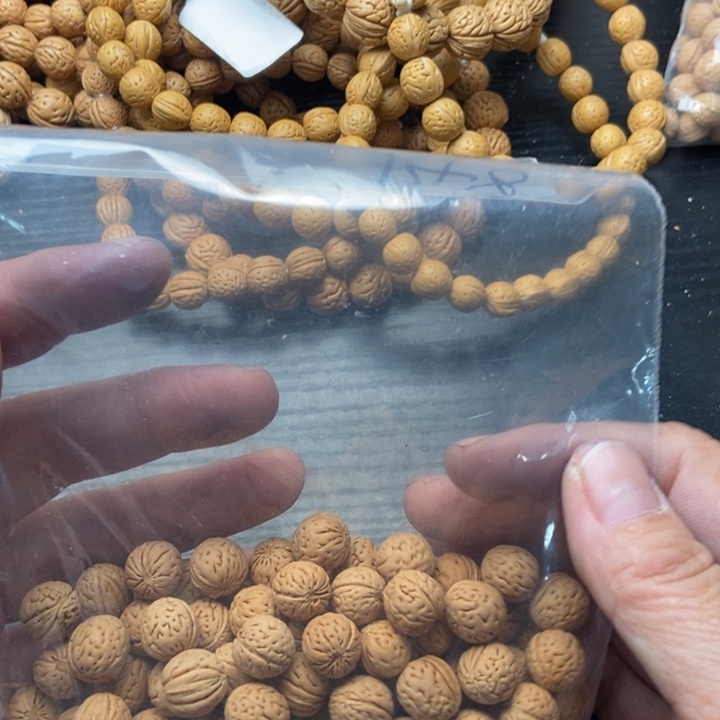 ：***，桃核吊坠散籽批发小桃核66