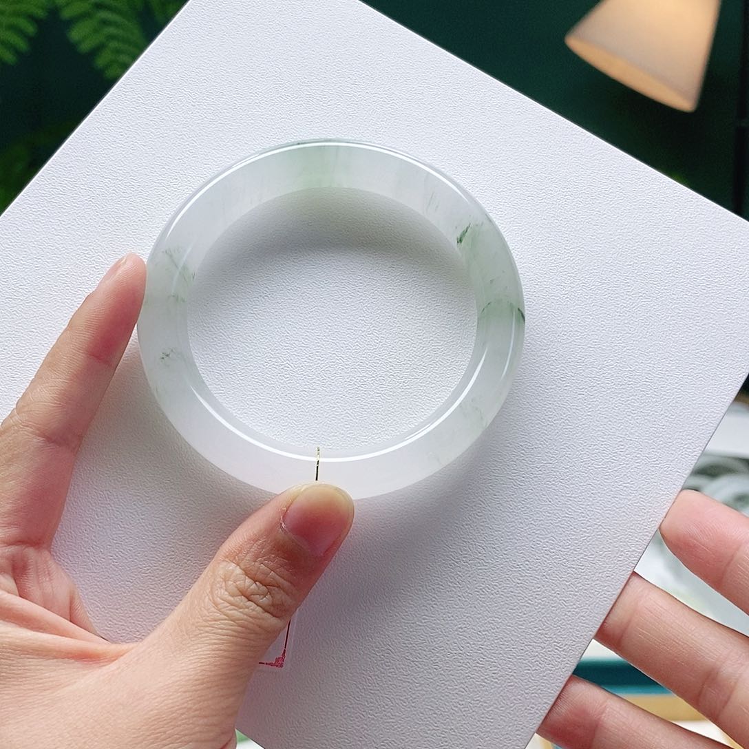 石英质玉未镶嵌手镯?****～58.3