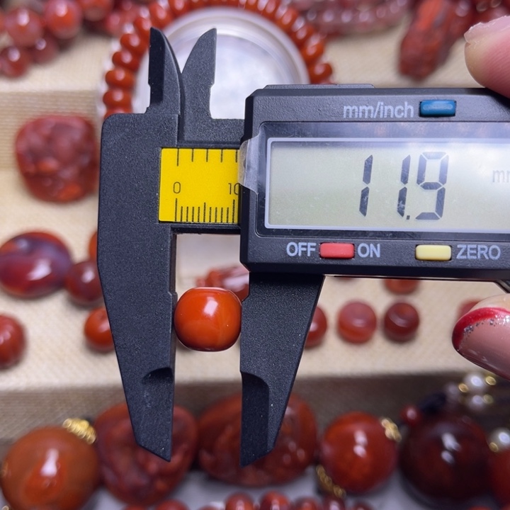 南红玛瑙未镶嵌手链老型