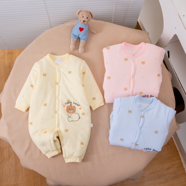 秋冬季婴儿夹棉连体衣加厚保暖哈衣爬服0 - 12月宝宝外