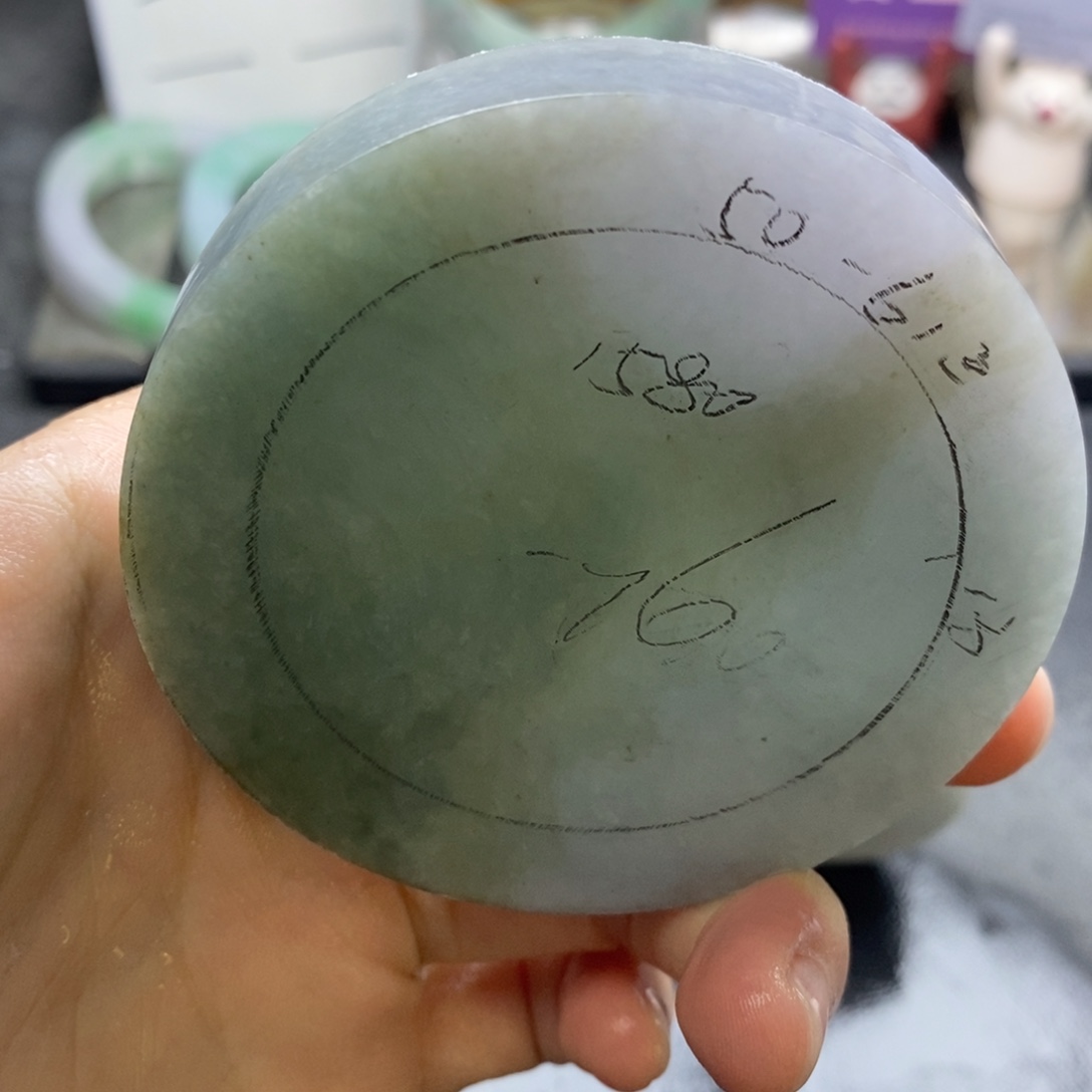 定制翡翠未镶嵌翡翠手镯