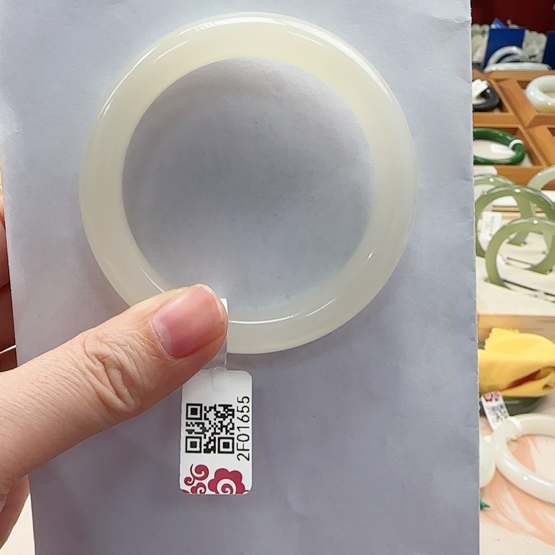 和田玉手镯未镶嵌54