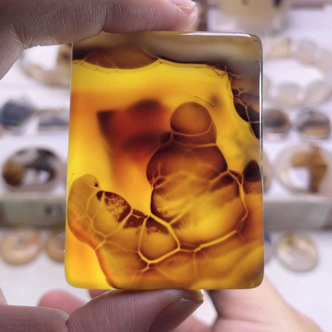 玛瑙/玉髓未镶嵌珠宝奇石