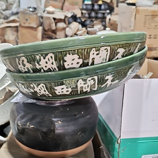 摆件陶瓷盘子碗啥都有