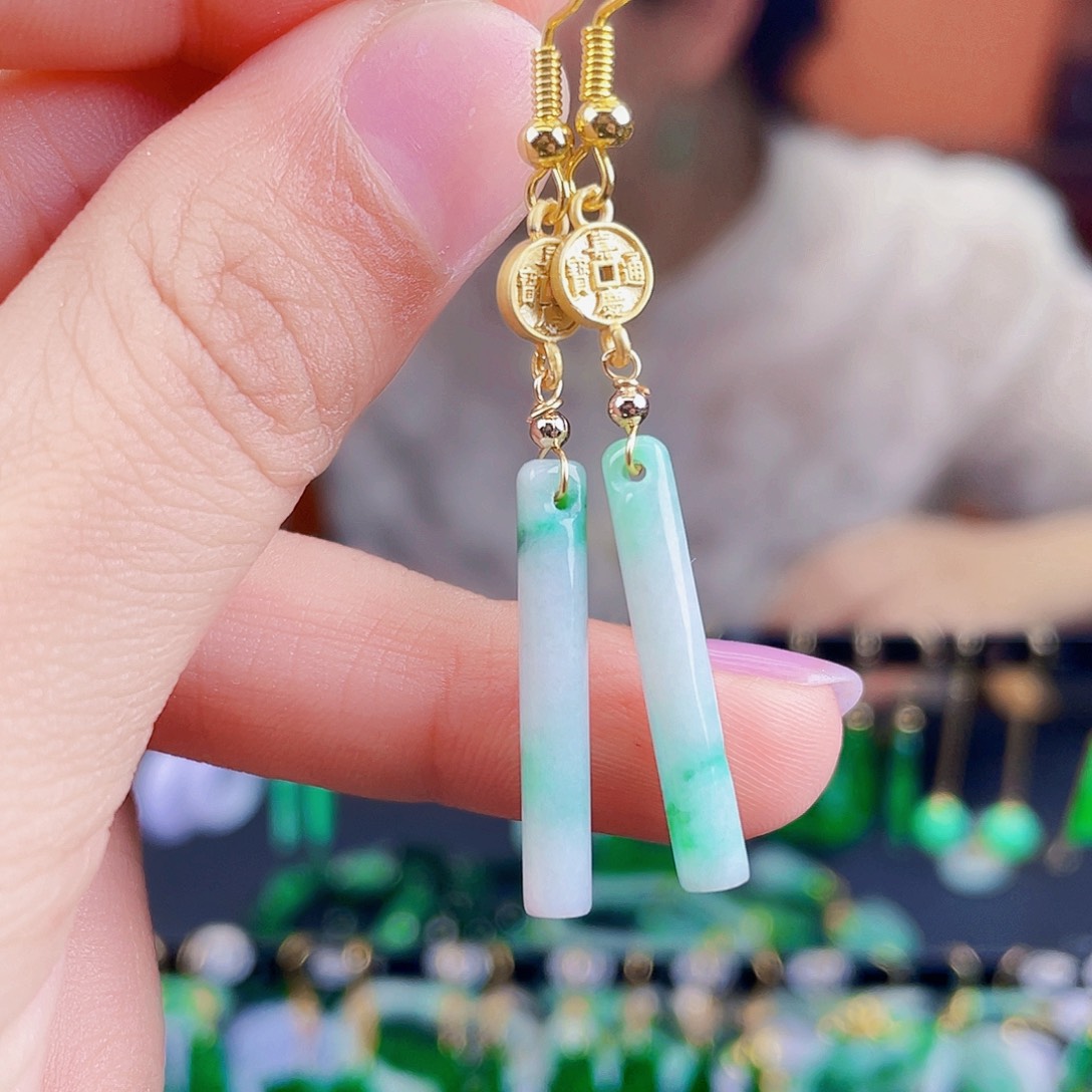 翡翠未镶嵌耳饰饰品