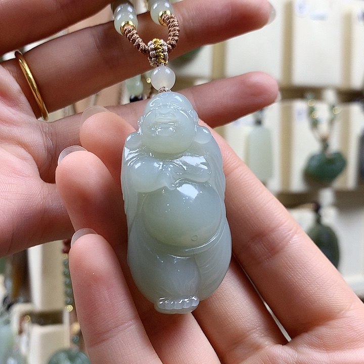 颈饰未镶嵌和田玉七****妮