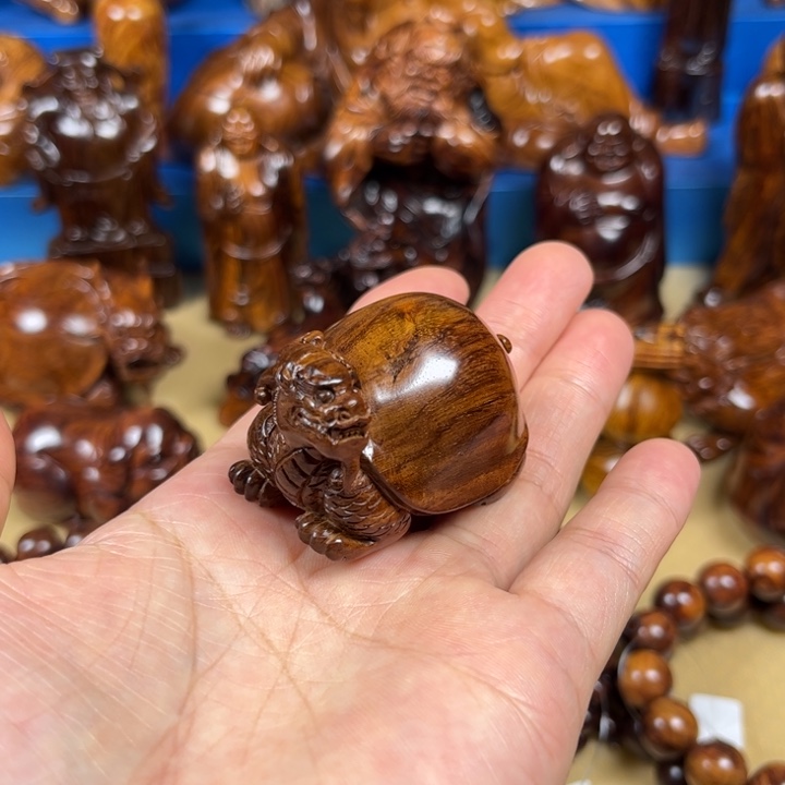 黄花梨降香黄檀把件