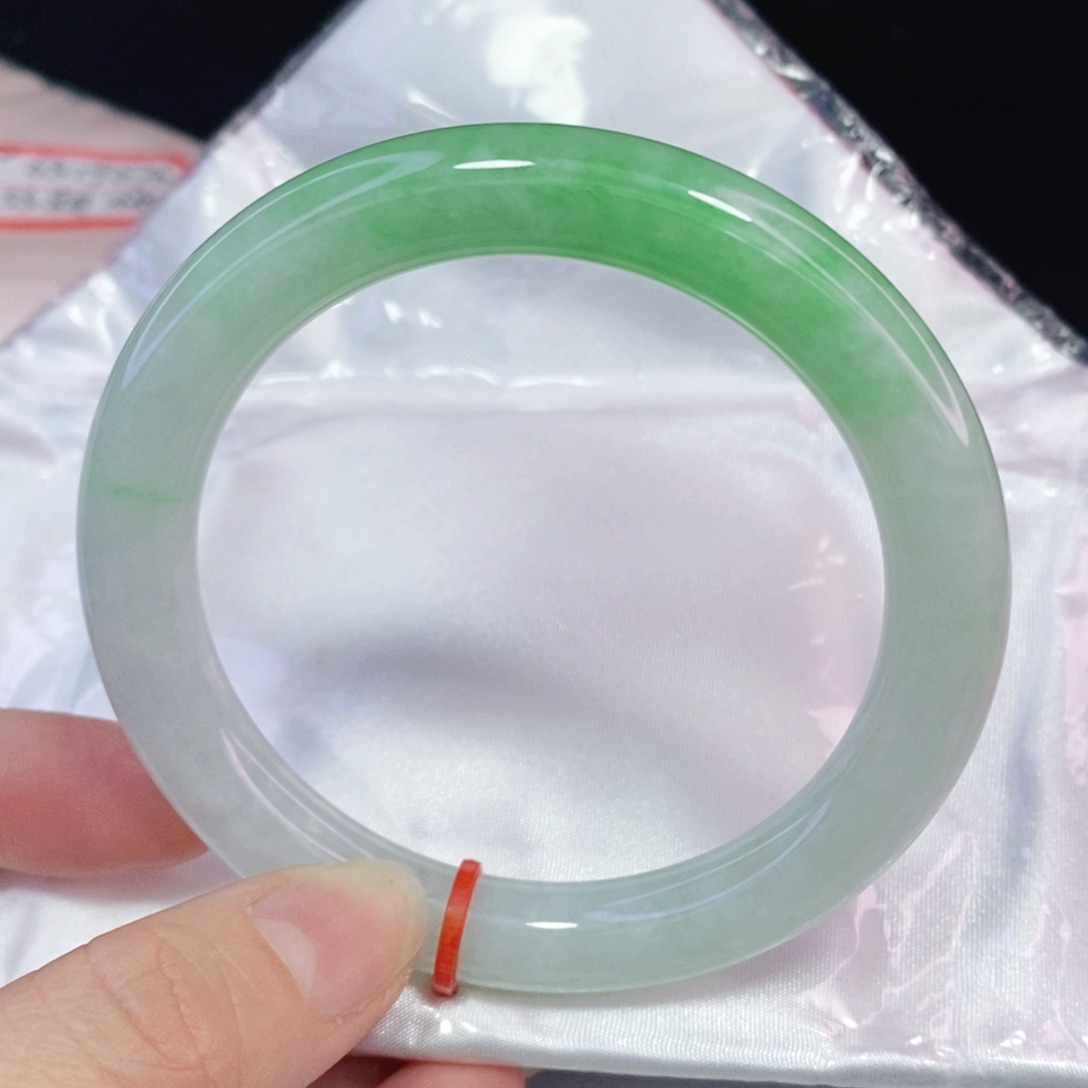 未镶嵌手镯翡翠58圆镯