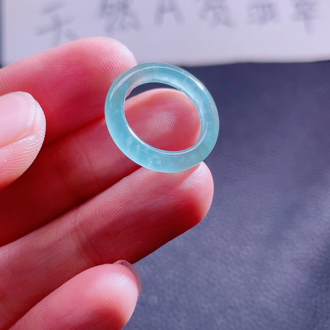 翡翠颈饰未镶嵌888888888