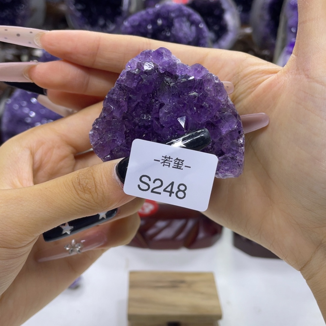 未镶嵌紫晶大型摆件（非配饰）乌拉圭紫水晶摆件S248