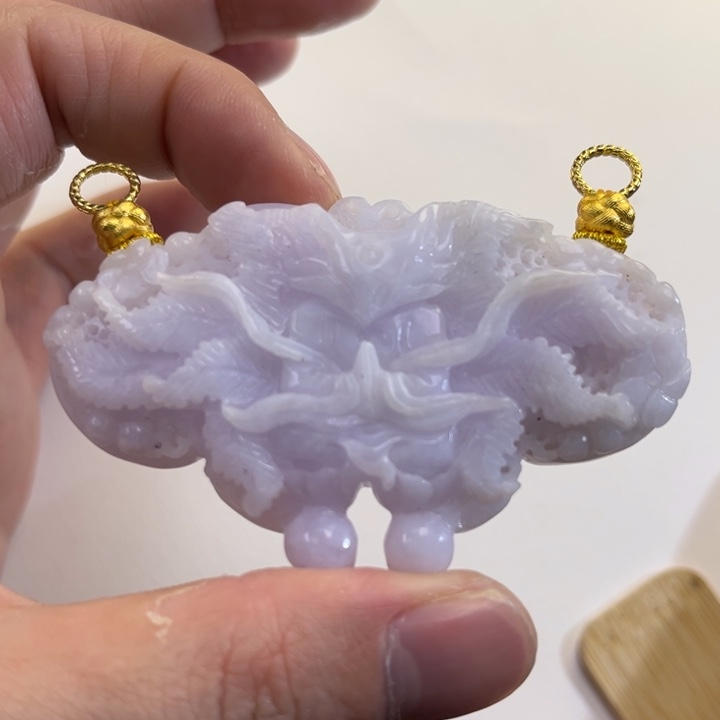 翡翠吊坠(赠链)未镶嵌代编织