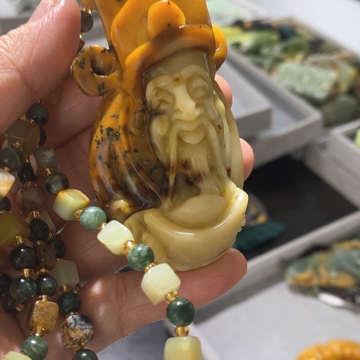 岫玉毛衣链未镶嵌