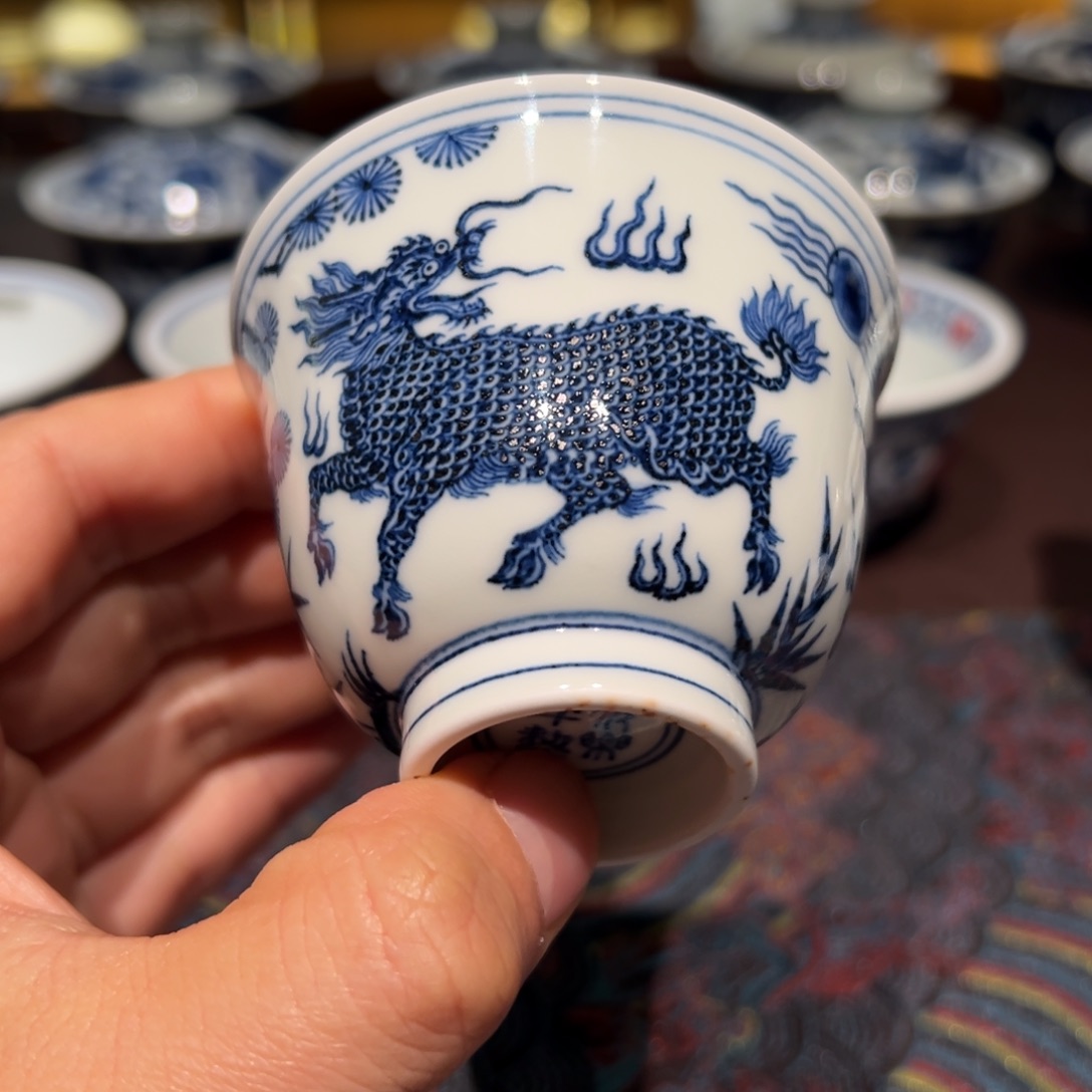 陶精品青花松竹梅麒麟望月铃铛杯