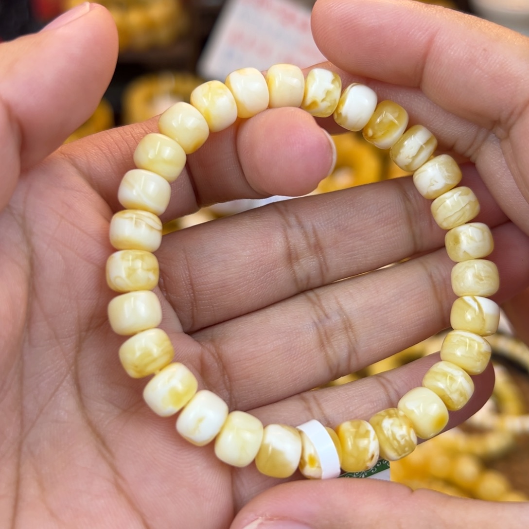 琥珀裸石未镶嵌jhhhhhhjnn