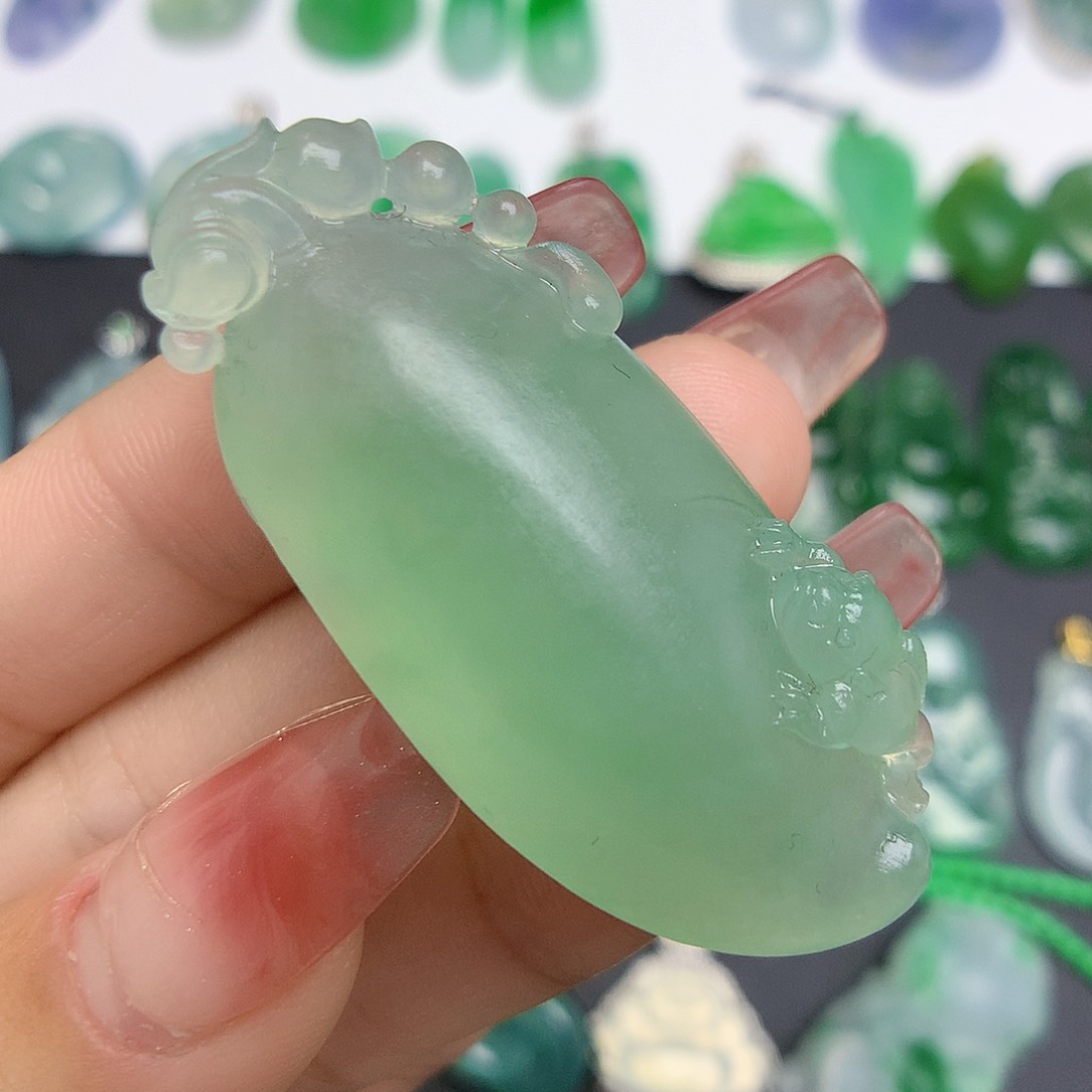 定制翡翠未镶嵌福瓜