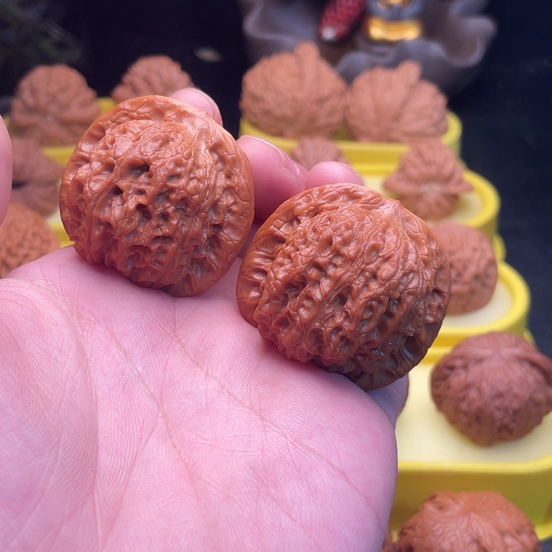 漠****文玩核桃吊坠014血麒麟42