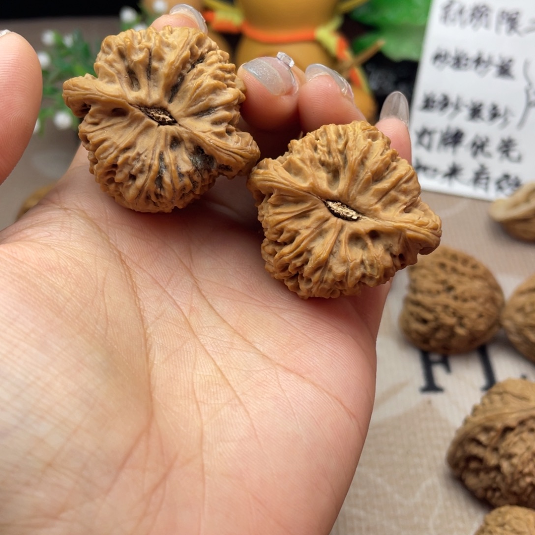 ****品文玩核桃吊坠涿鹿南疆