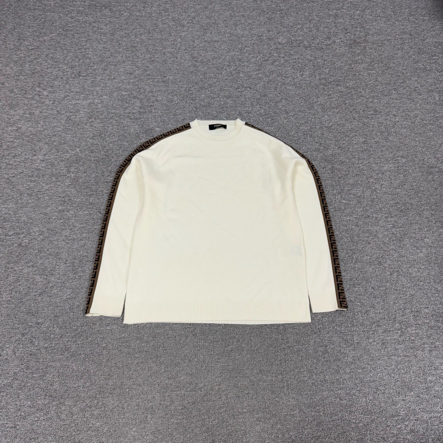 99新 FENDI/芬迪 双F 串标 羊毛针织毛衣 50码