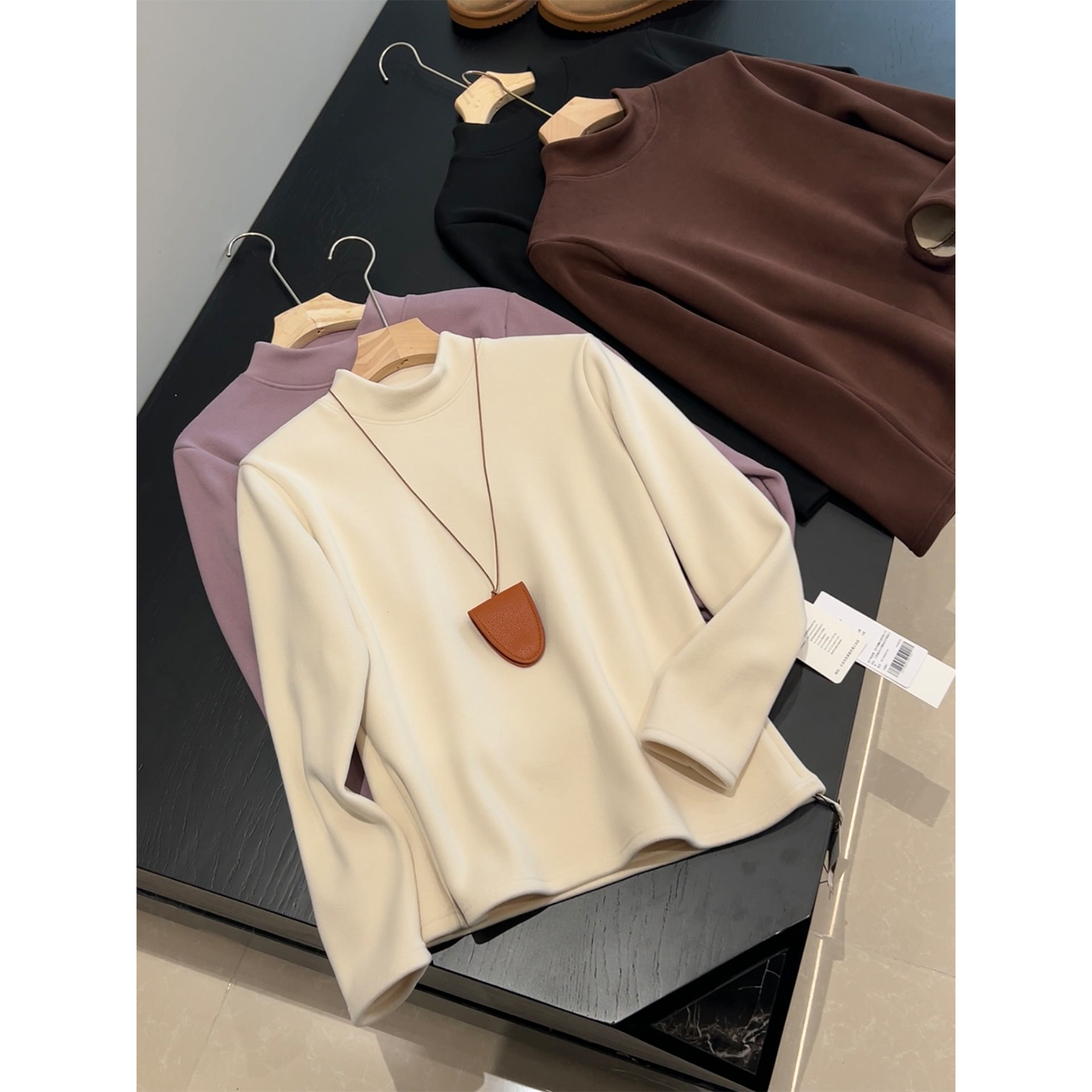 亲肤秋冬基础款！软糯舒适弹力半高领磨毛净版长袖T恤打底衫