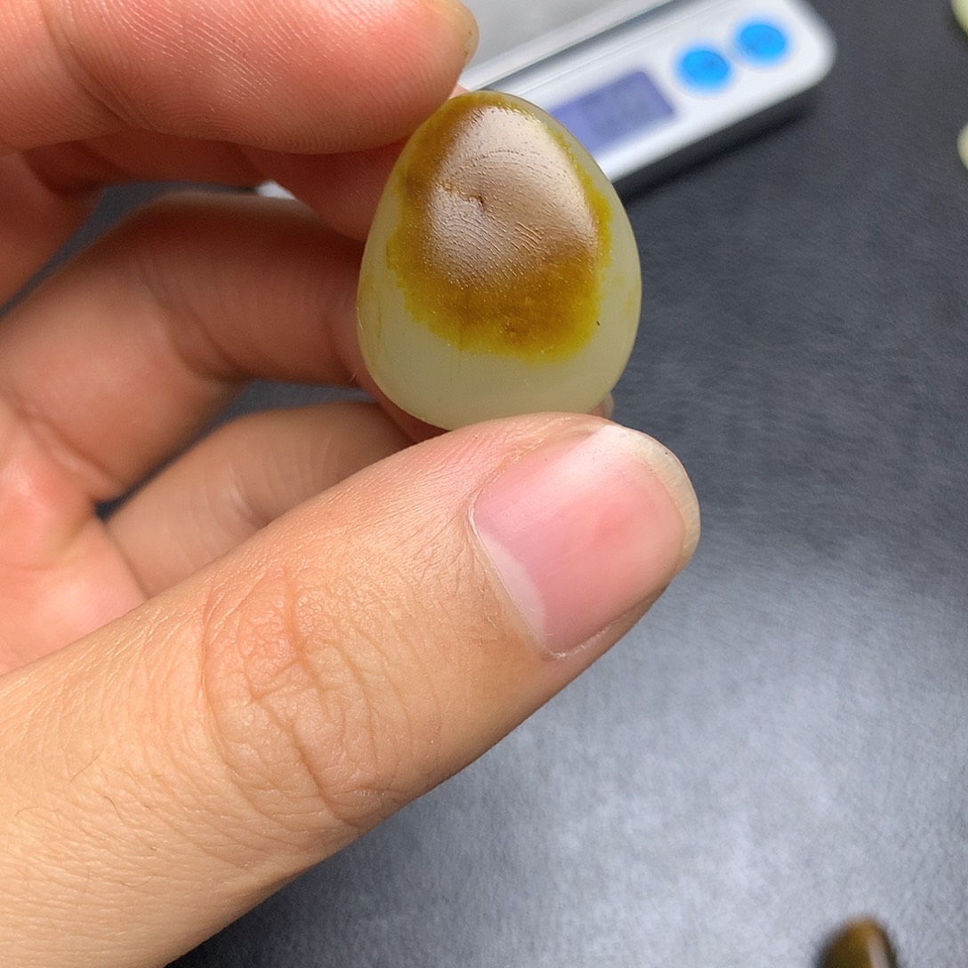 和田玉（糖玉）未镶嵌挂件