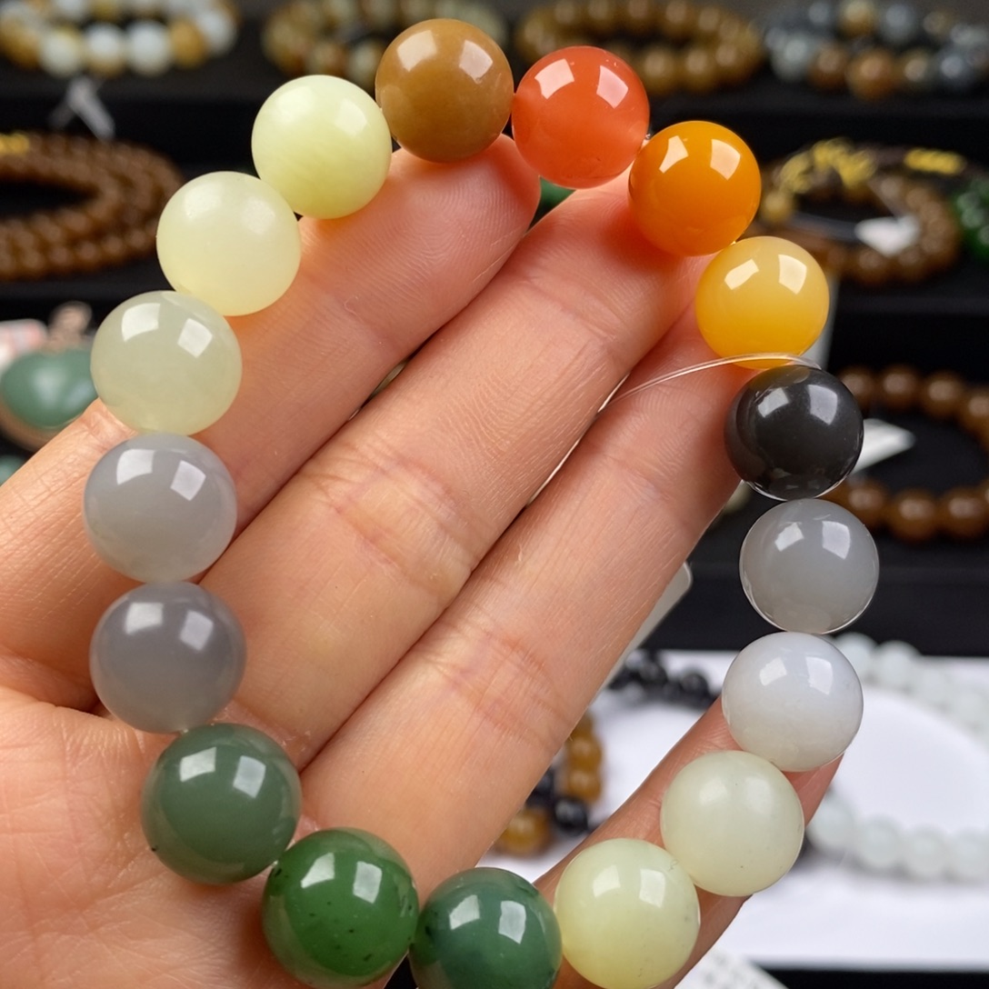 和田玉手串未镶嵌