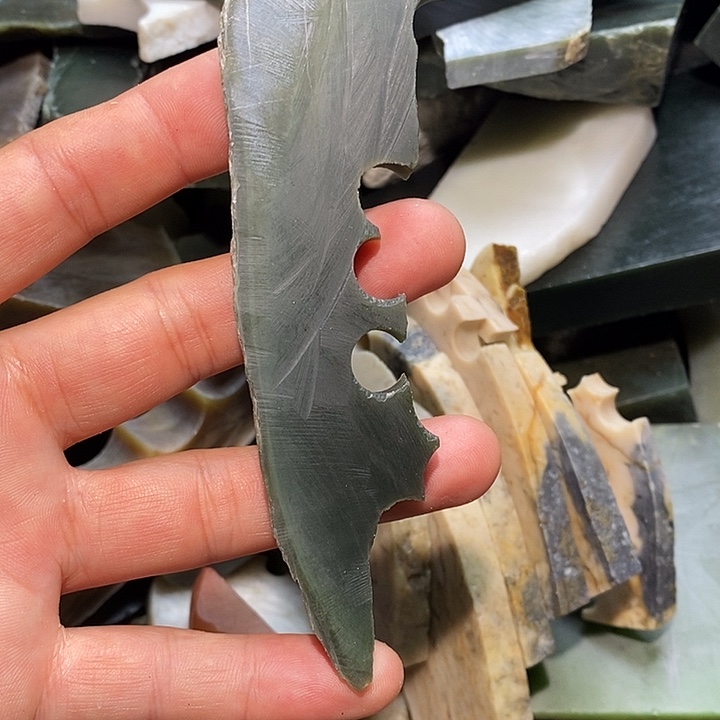 和田玉未镶嵌珠宝半成品