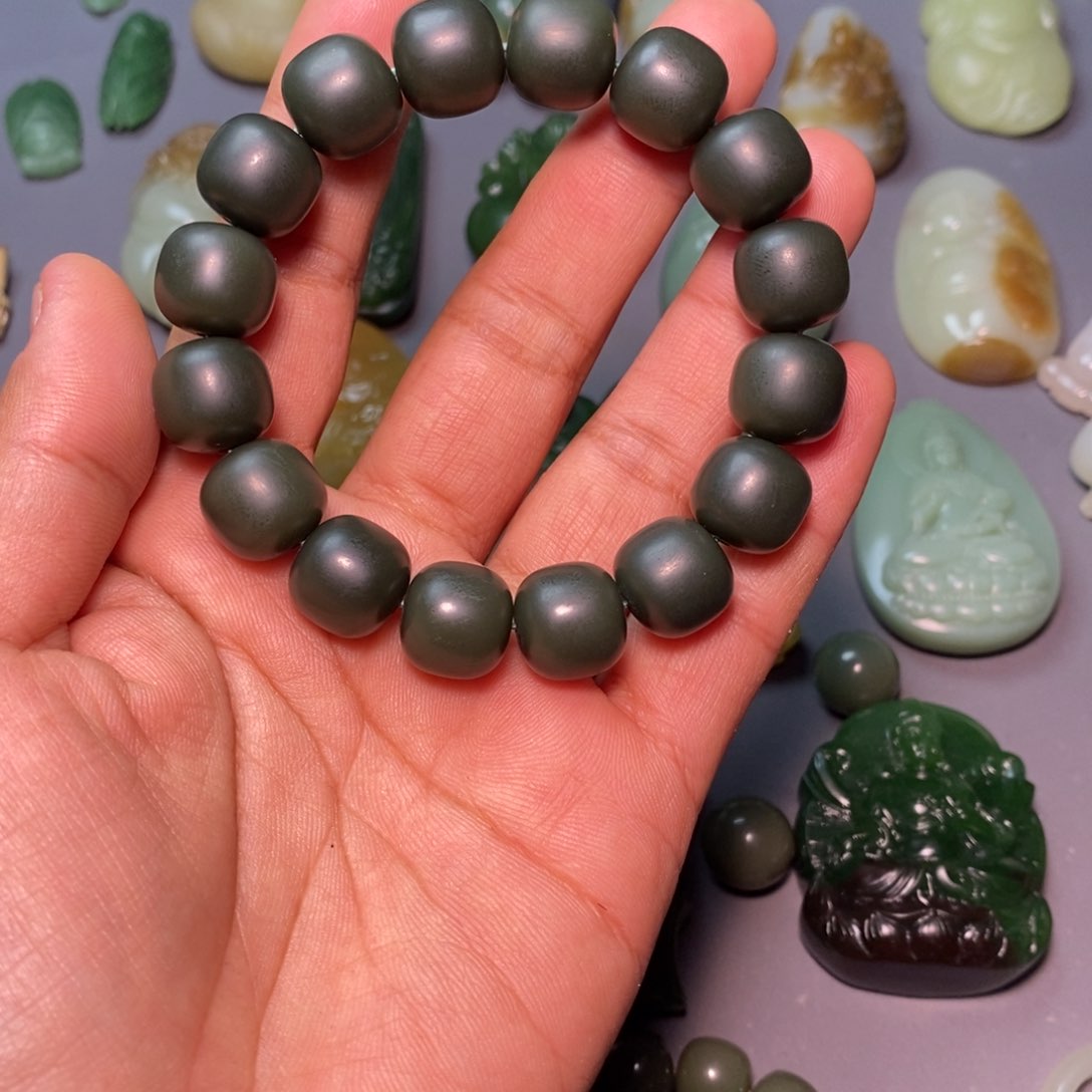 和田玉颈饰未镶嵌无*雨