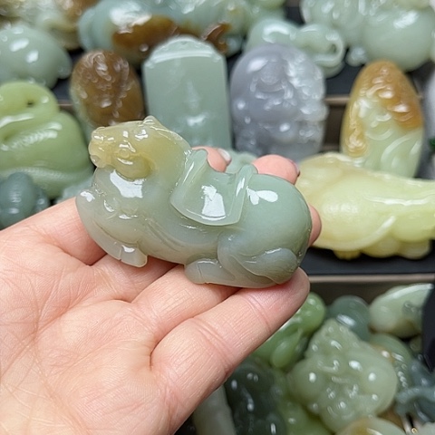 颈饰未镶嵌和田玉我**顺