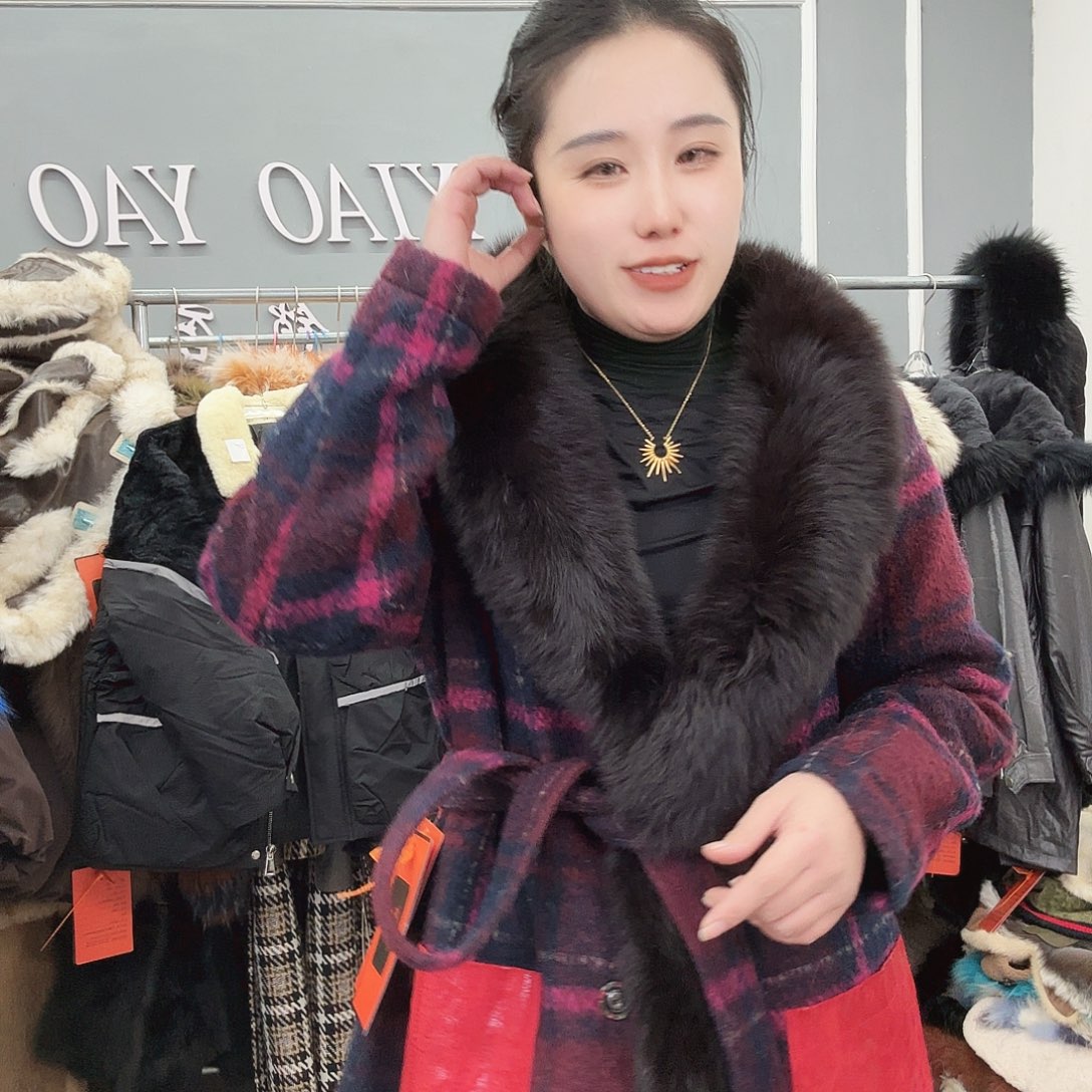 姚小妖家高端皮草