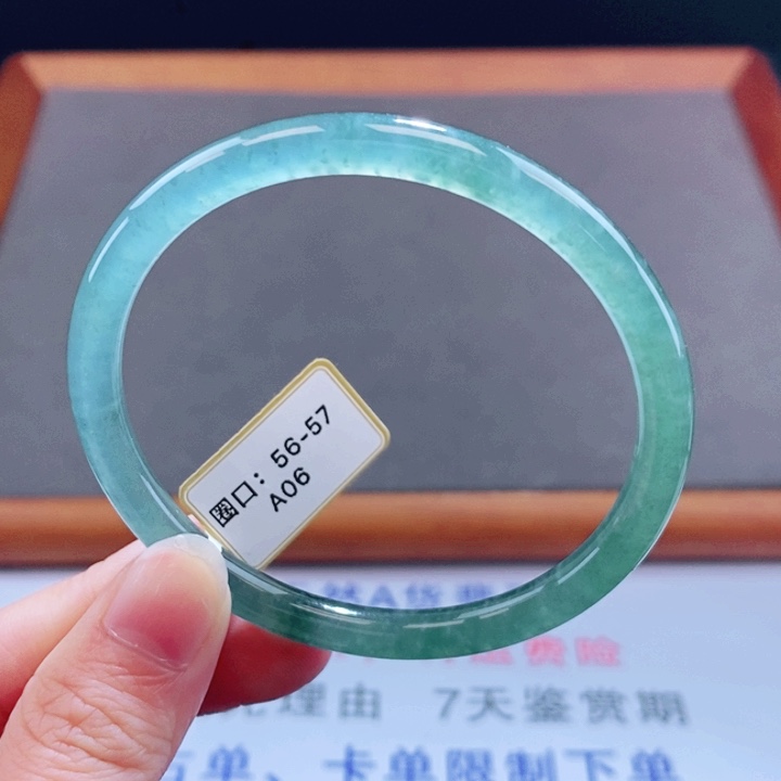 翡翠未镶嵌手镯翡翠手镯34