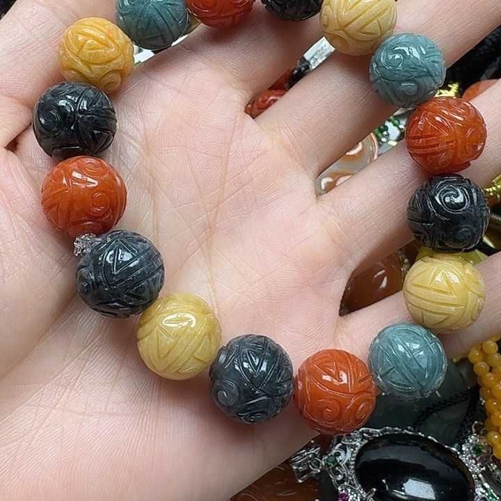 馫***香翡翠未镶嵌颈饰翡翠