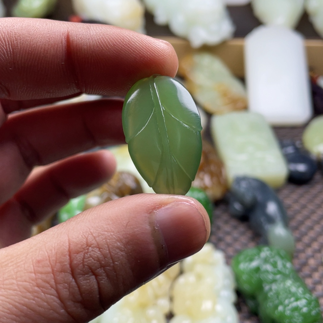 和田玉挂件未镶嵌