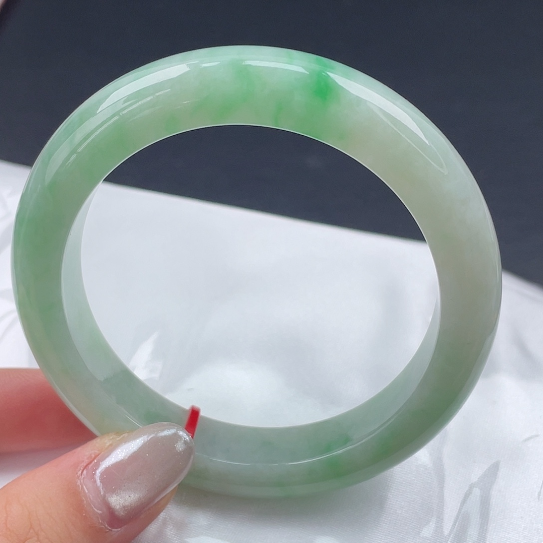 翡翠未镶嵌手镯57圈口