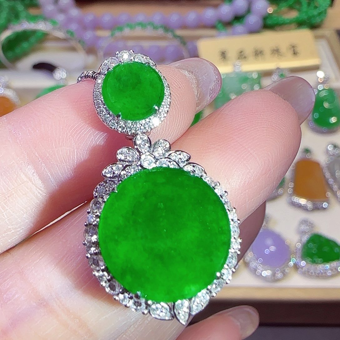 翡翠18K金镶嵌吊坠(不含链)