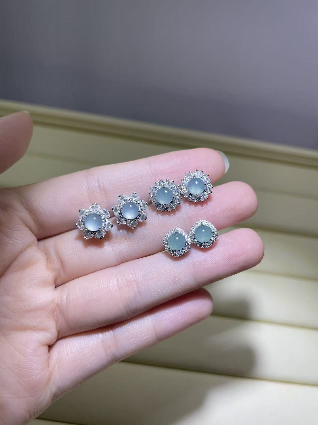 s925银天然A货翡翠耳钉精致百搭日常佩戴耳饰