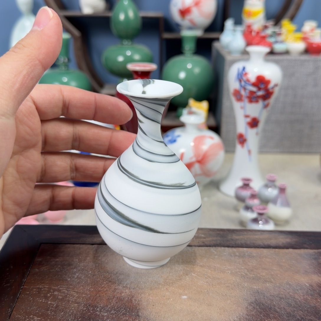 陶瓷手工小花器摆件