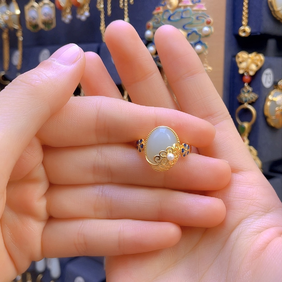 和田玉戒指银S925镀金镶嵌